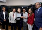 liandra-entrega-honraria-ao-prefeito-de-memuro-durante-recepcao