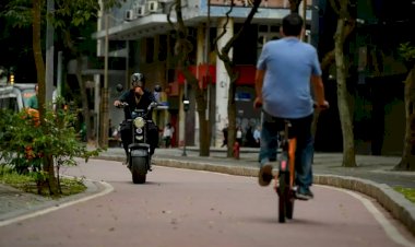 Definir locais de circulação de ciclomotores caberá a cidades