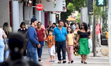 Será que fica aberto? Confira os locais que abrem e fecham nas festas de fim de ano