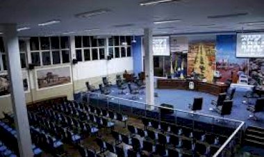Empresa leva dos  cofre publico da  Camara de Dourados valor Valor Final:    R$ 783.570,00 Valor Empenhado:    R$ 671.390,00
