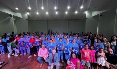Servidores da UFGD entregam cestas natalinas a colaboradores terceirizados em evento solidário Inbox