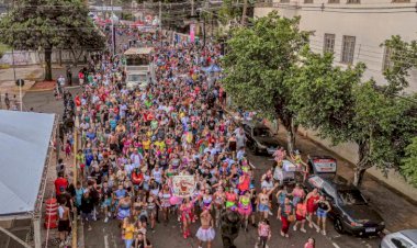 Com o cardio em dia: você sabia que pular Carnaval também é uma forma de atividade física?