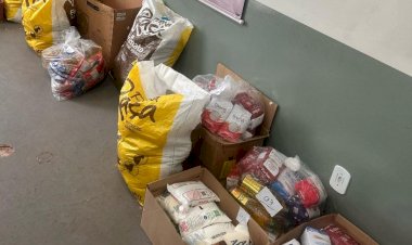 Prefeitura entrega alimentos arrecadados em ação de  solidariedade