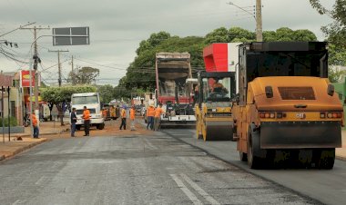 Prefeitura e Governo do Estado iniciam recapeamento histórico no Jardim Água Boa