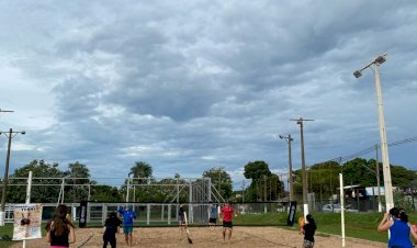 Torneios de Beach Tennis e de Futsal levam esporte e lazer para 1ª Festa da Páscoa