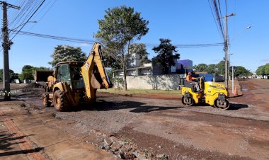 Prefeitura inicia operação tapa-buracos na região da Vila Mary