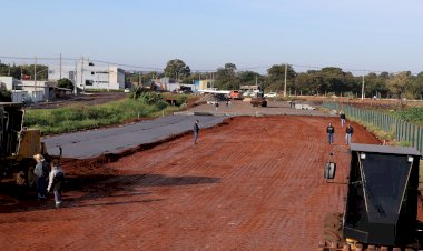 Duplicação da Aziz Rasselém avança ao lado do Parque Antenor Martins