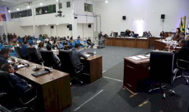 Câmara Dourados faz primeira sessão após recesso nesta segunda-feira