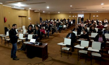 Palestra na Prefeitura aborda cuidados com o uso da Inteligência Artificial no setor público
