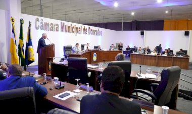 Vereadores de Dourados aprovam 14 projetos de lei na 28ª sessão ordinária