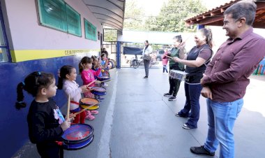Prefeito acompanha ensaio da 1ª fanfarra kids da Educação Infantil em Dourados