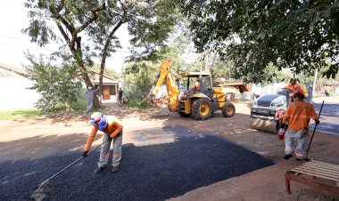 Prefeitura leva serviço de recuperação asfáltica para a região do Grande Flórida