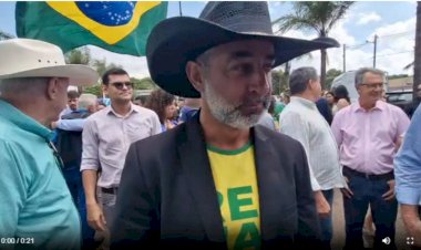 Reinaldo Azambuja leva 19 prefeitos para o PL e fortalece partido em MS