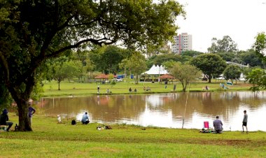 Primeiro dia da 2ª Festa da Páscoa tem pesca, venda de pescado e torneio