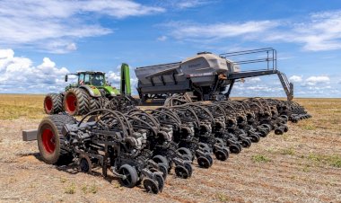 AGRISHOW 2026  Fendt lança nova geração da plantadeira Momentum