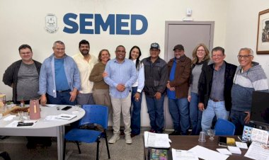 Prefeitura fortalece a gestão democrática na Educação com reuniões periódicas na Reme