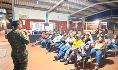 Prefeitura leva projeto “EJA em Movimento” para alunos da Escola Armando Campos Belo