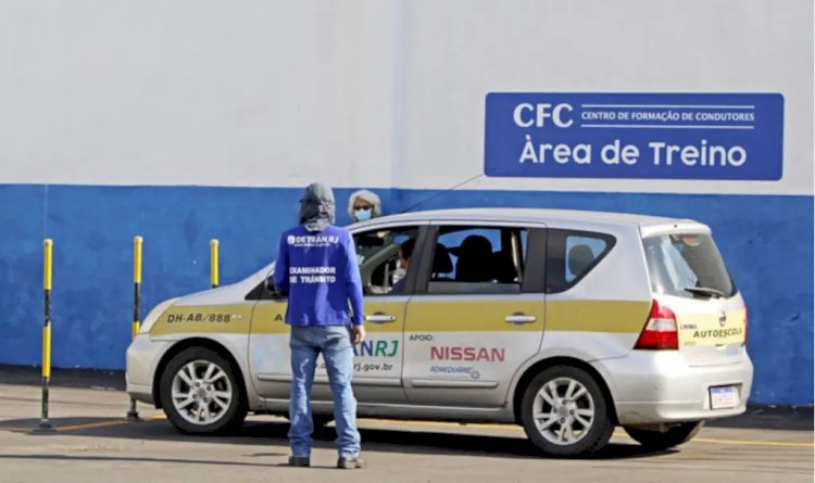 Pessoa não alfabetizada poderá tirar CNH, prevê PL