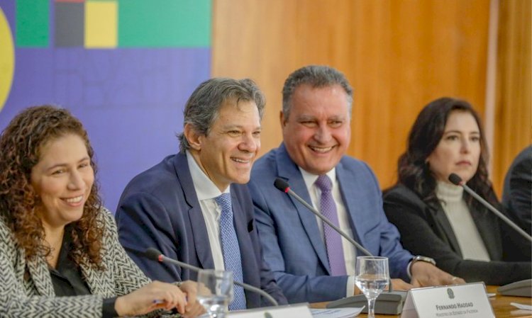 “O Brasil está acima de especulações e as contas públicas seguirão em equilíbrio no governo do presidente Lula”, afirma Rui Costa