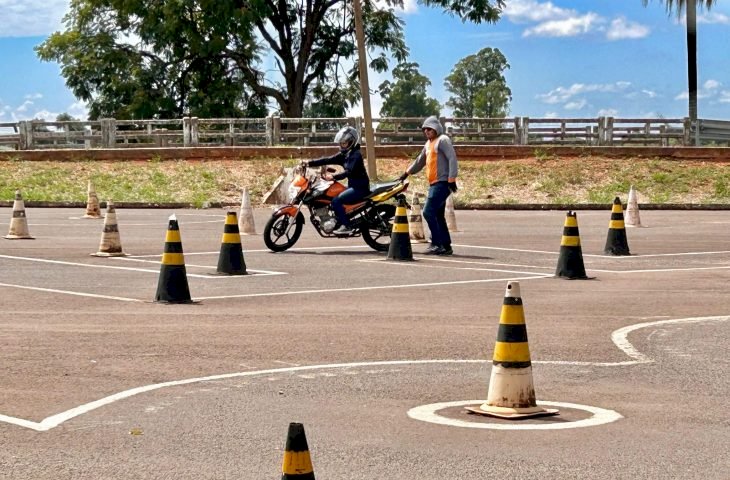 Prorrogação da Senatran para processos de habilitação na fase do exame prático somam 20 mil em Mato Grosso do Sul