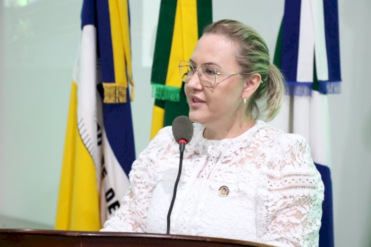 Vereadora  enviou à Semsur solicitação de serviços no Água Boa, Jardim Cristhais e II Plano
