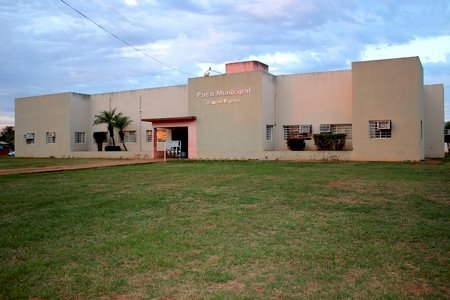 Com slaário de até R$ 15 mil, Batayporã abre processo seletivo para contratação na área da saúde