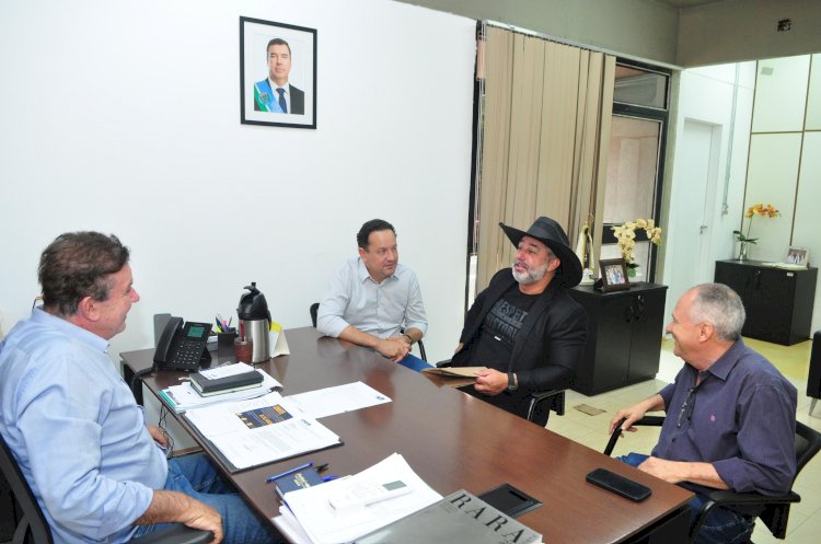 Juliano Ferro busca recursos em reunião na Casa Civil