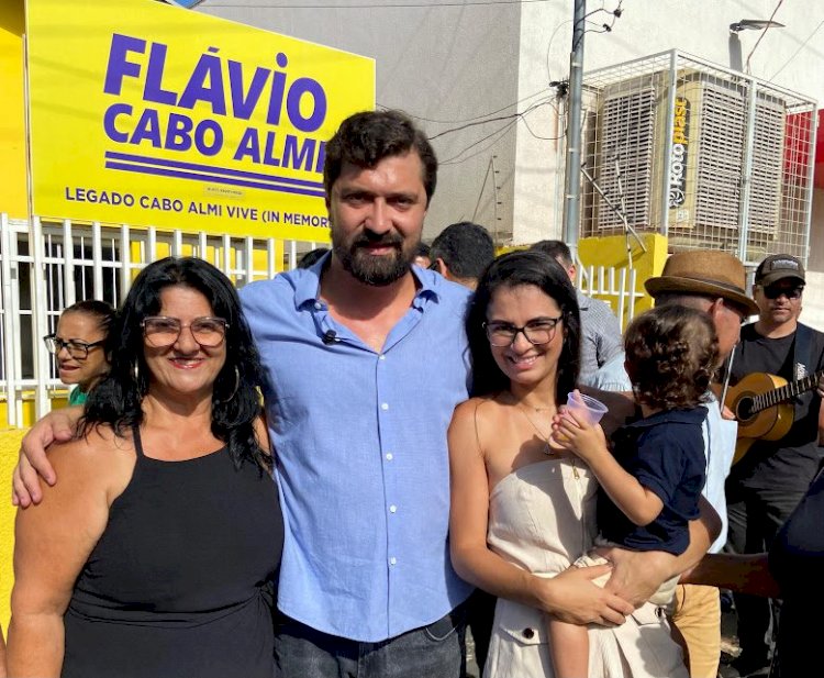 Vereador Flávio Cabo Almi reinaugura escritório popular no bairro Alves Pereira