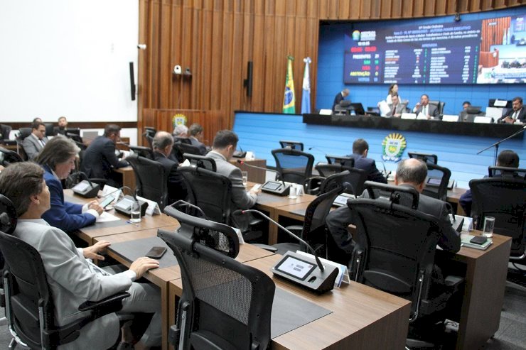 Três projetos de lei devem ser votados na última sessão plenária da semana