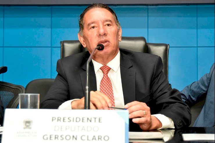 Deputados destacam papel essencial dos jornalistas na luta contra a desinformação