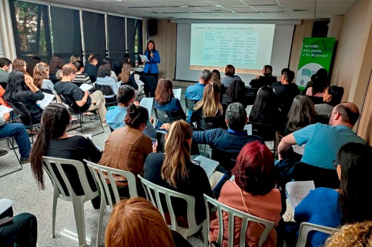 Cerimonial no Legislativo encerra curso com compêndio guia para setores e gabinetes