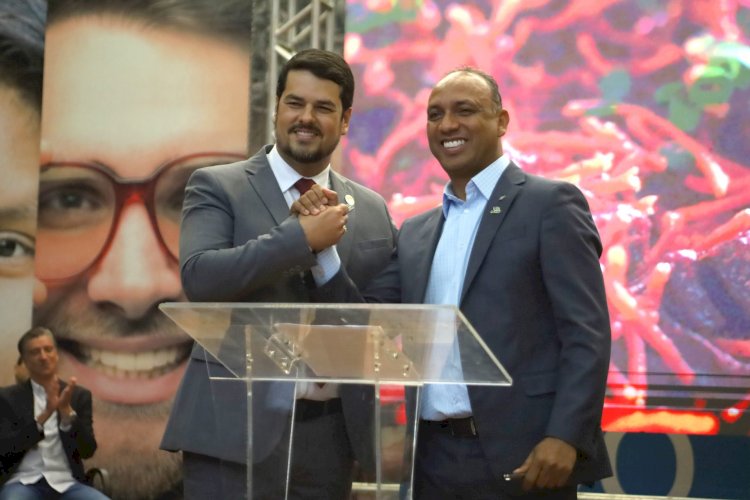 Diretoria da União das Câmaras assume com foco em dívida e aumentar filiados..