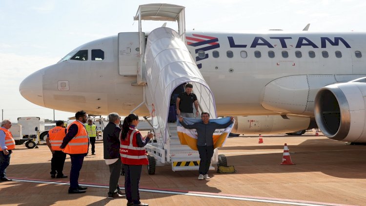 Prefeito aterrissa no 1º voo da Latam e destaca potencial de Dourados