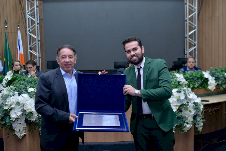 Gerson Claro é homenageado com título de Cidadão Aparecidense pela Câmara Municipal