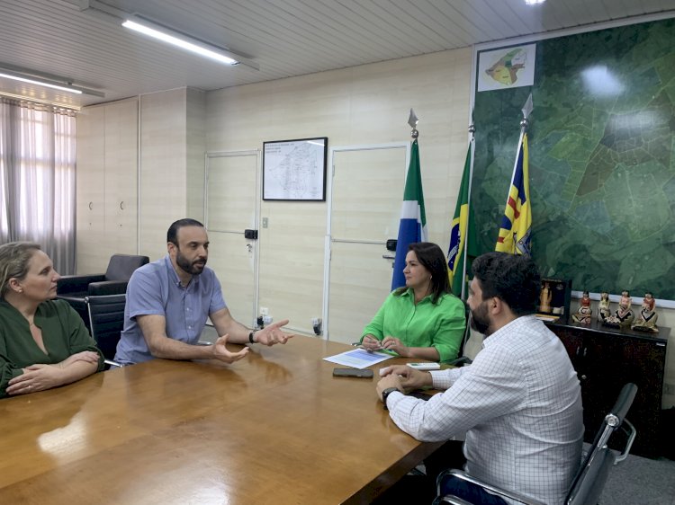 PROFESSOR JUARI SE DESTACA NA DEFESA DOS PROFESSORES CONVOCADOS