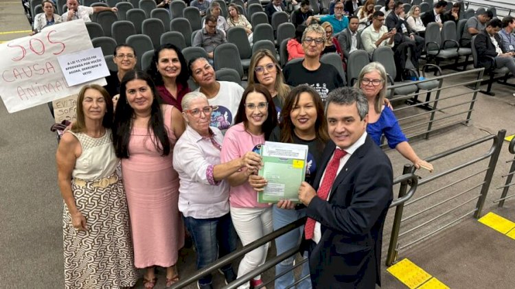 Landmark vota a favor de projeto da causa animal e diz que castração é questão de saúde pública
