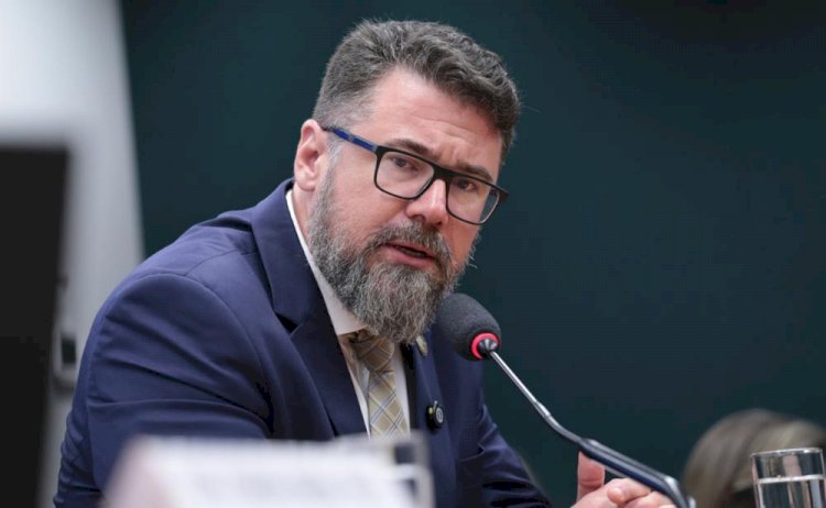 Projeto de Lei de Marcos Pollon determina afastamento de servidor público acusado de pedofilia