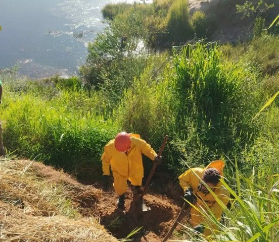 Investigação sobre homem enterrado em açude avança e identifica dois suspeitos