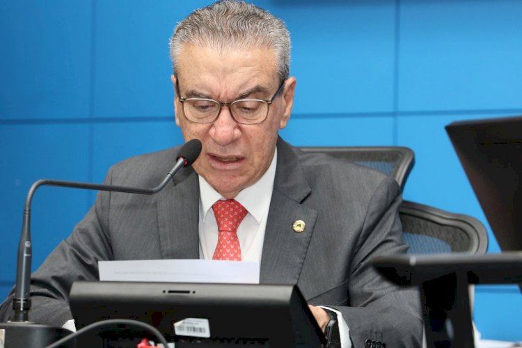 Projeto autoriza instalação em condomínios de estações para recarga de veículos elétricos