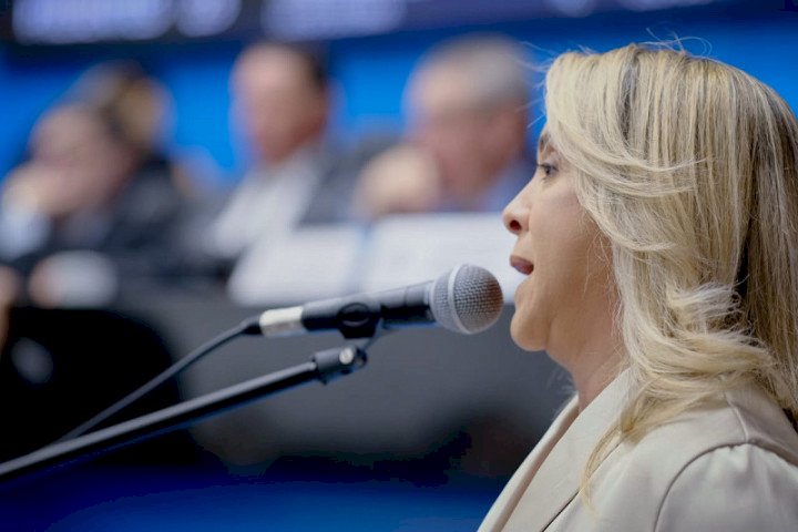 Não aceitem relações tóxicas, Lia Nogueira faz apelo pela vida das mulheres na feira que reuniu mais de mil pessoas