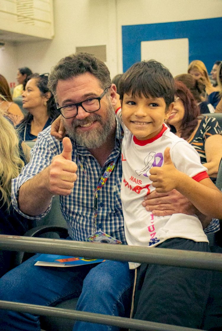 Deputado Pollon destaca desafios do autismo e defende centros de excelência durante seminário em Campo Grande