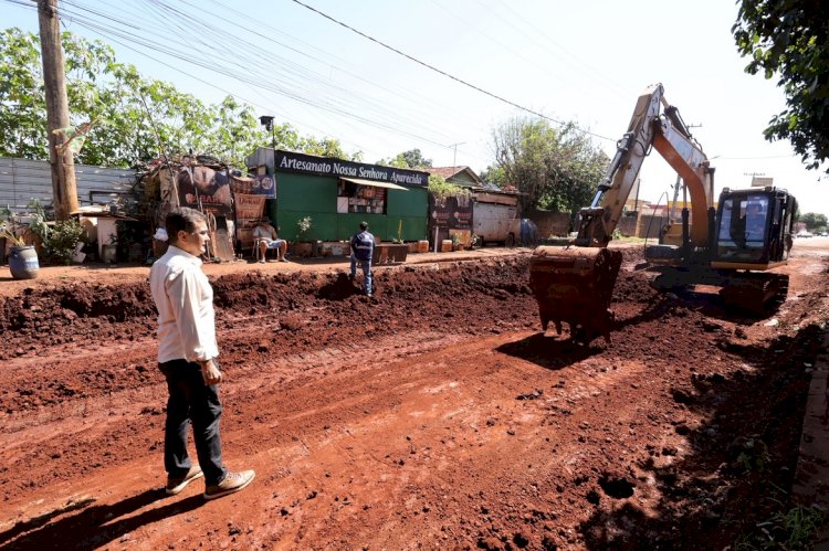 Prefeitura acelera trabalhos e recapeamento da Clóvis Cerzósimo e Iguaçu passa de 70%